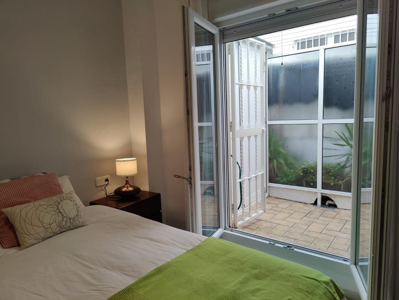 Luminoso Apartamento Exterior Con Balcon Y Patio En Centro Historico Feria-Alameda Siviglia Esterno foto