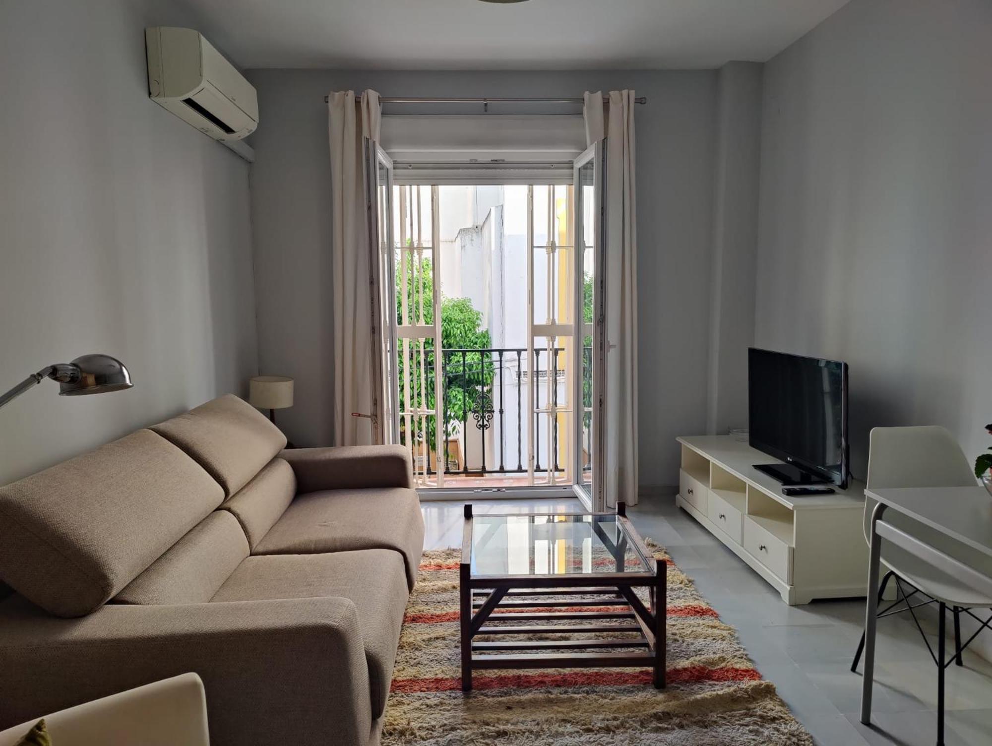 Luminoso Apartamento Exterior Con Balcon Y Patio En Centro Historico Feria-Alameda Siviglia Esterno foto